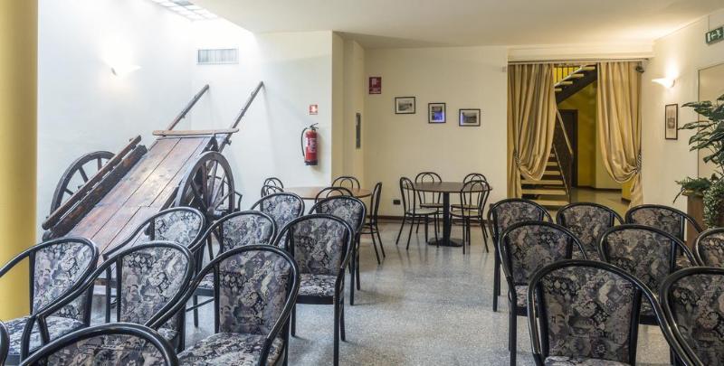 Hotel Postumia Dossobuono Exteriör bild